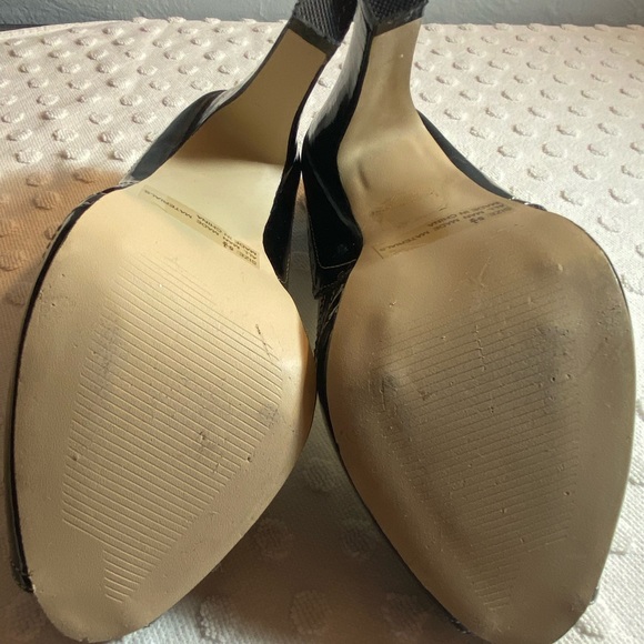 Vintage KAROLYN Black and white Spectator Pumps - Picture 9 of 16